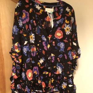 EUC Anthropologie+ dolman sleeve top w/ peplum